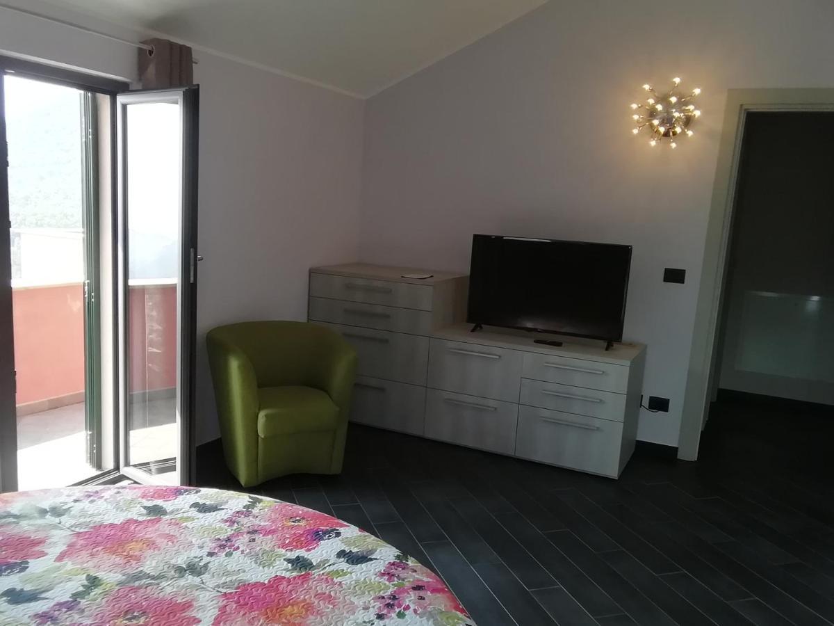 Suite con vista Vezzi Portio Exterior foto