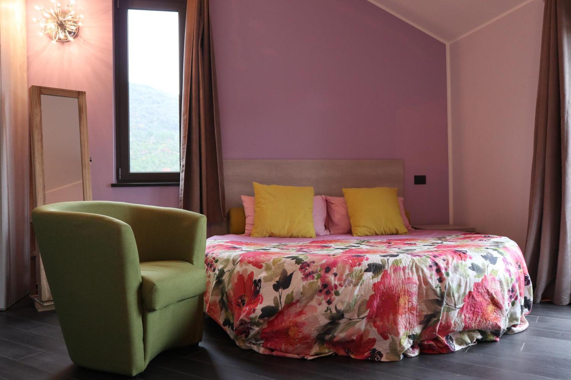 Suite con vista Vezzi Portio Exterior foto