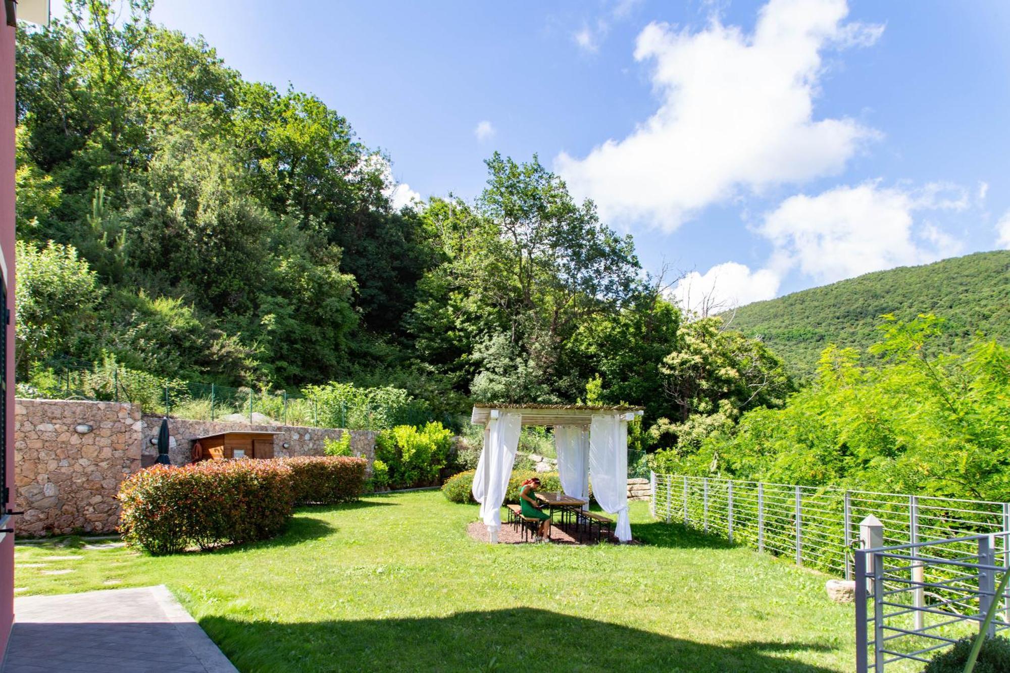 Suite con vista Vezzi Portio Exterior foto